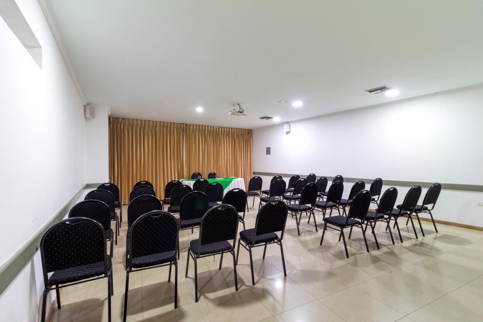 Hotel Costa Bonita Montería Екстериор снимка