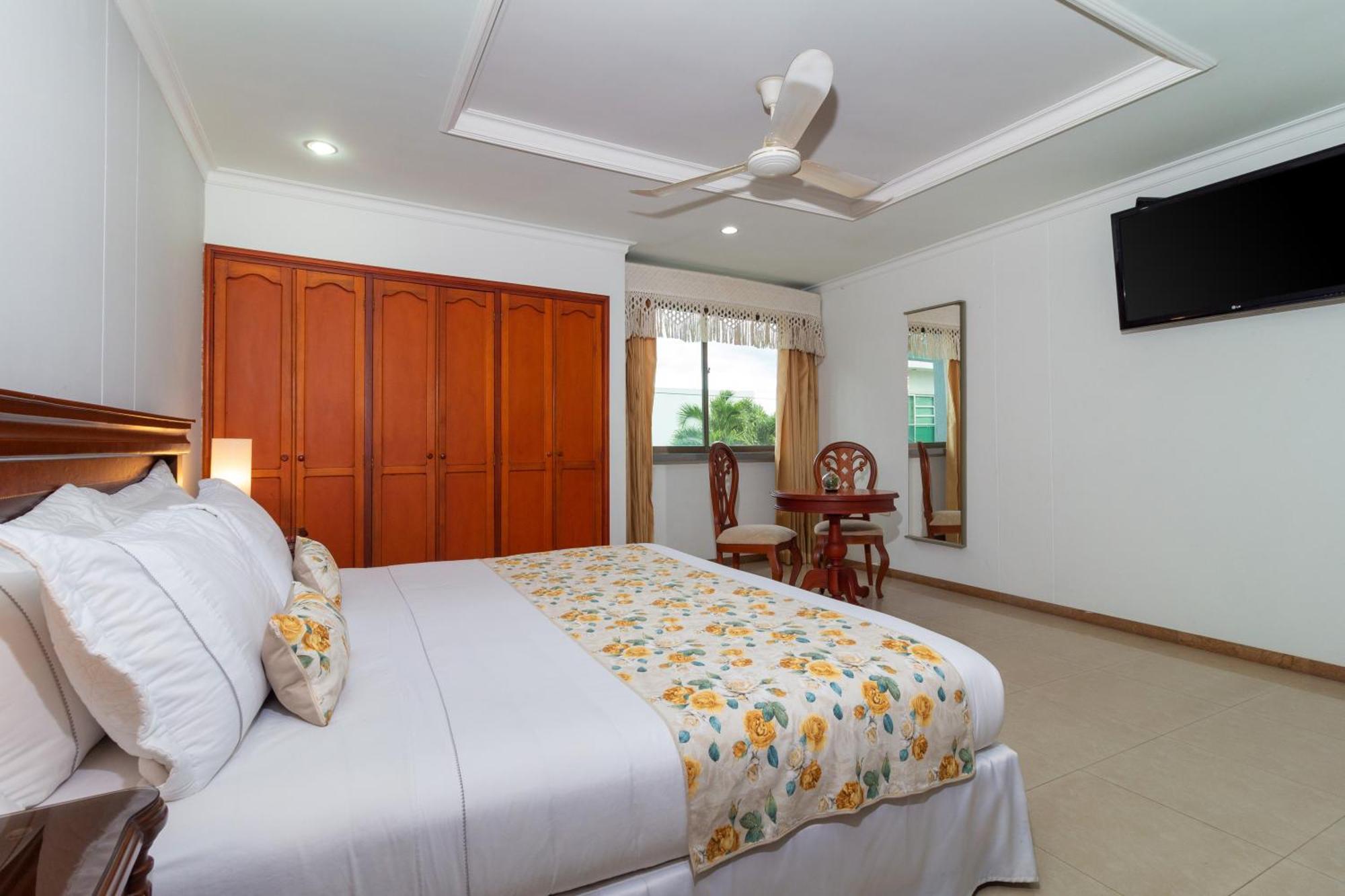 Hotel Costa Bonita Montería Екстериор снимка