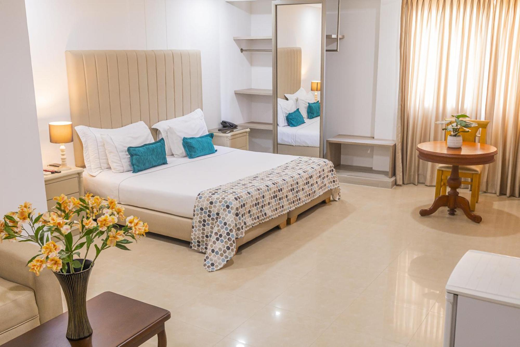 Hotel Costa Bonita Montería Екстериор снимка